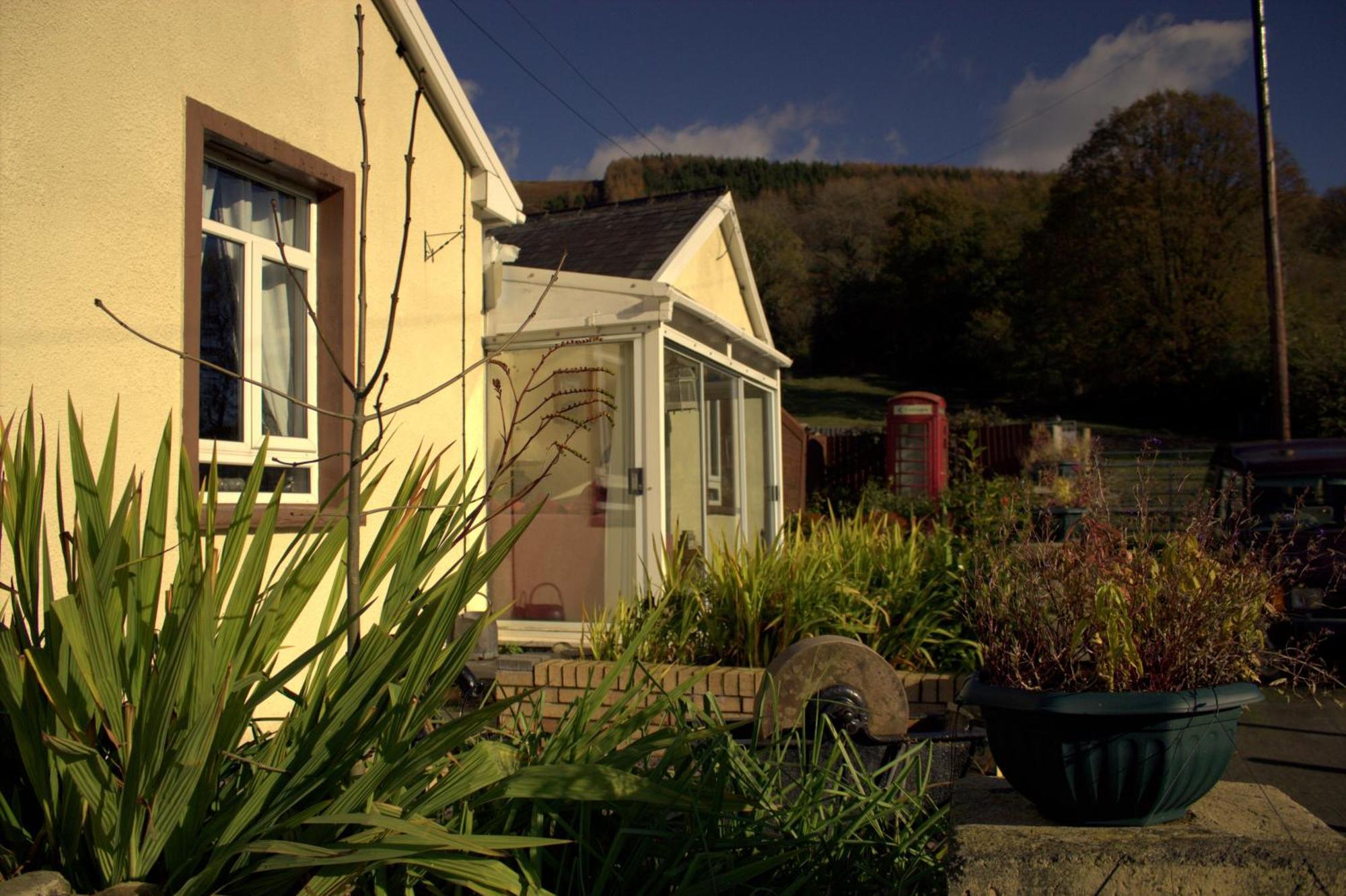 Penybryn Cottages Aberdare Exterior photo